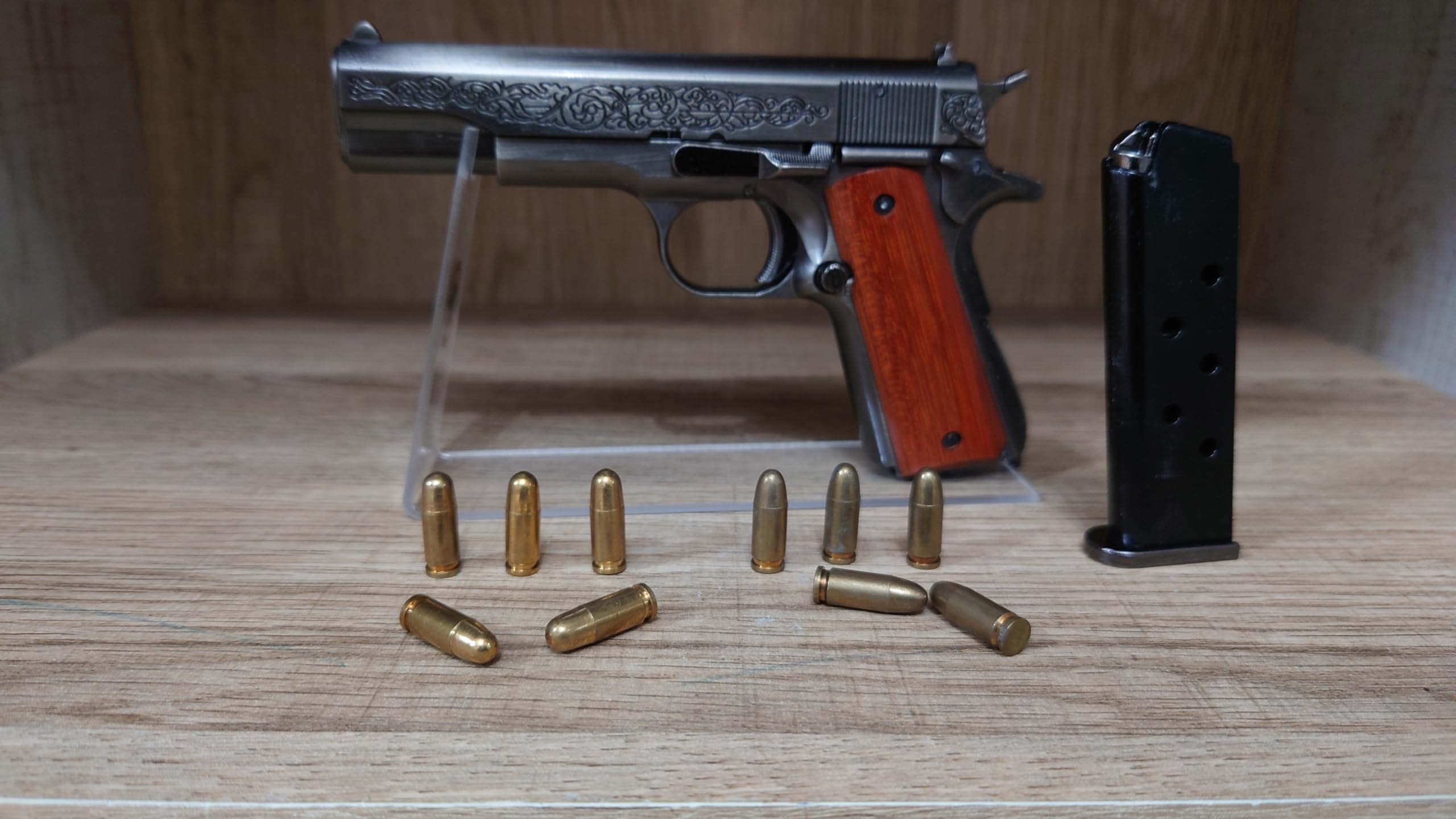 12-1-2 モデルガン 木製グリップ 金属パーツ Amazon | 1/2スケール ミニチュアモデルガン M1911 ガバメント 木製